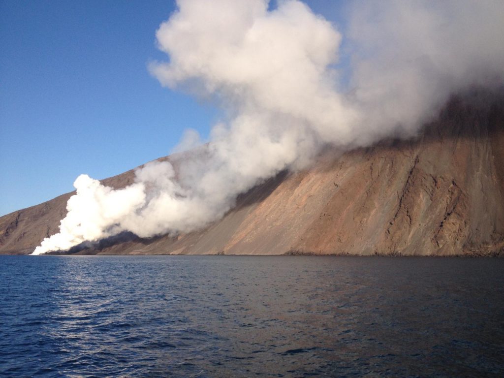 Stromboli VaiVela vacanze in barca a vela